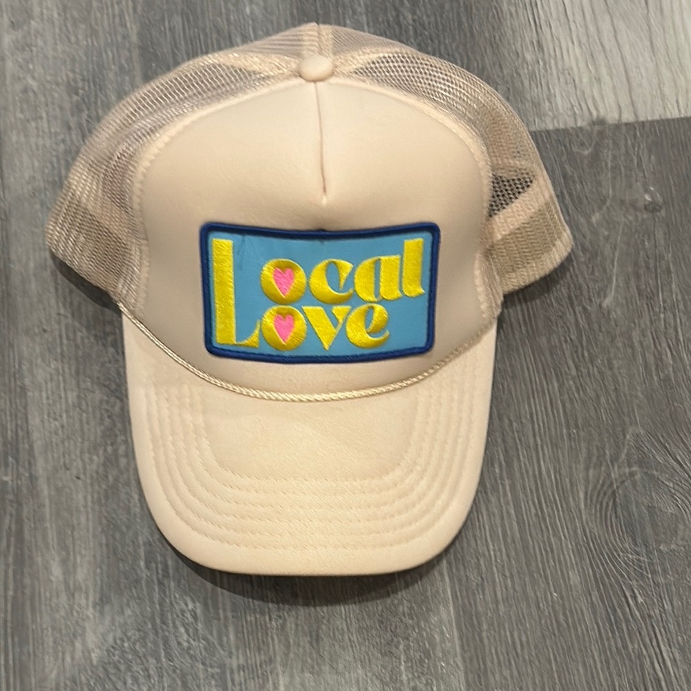 “Local Love“ 💗 Trucker Hat